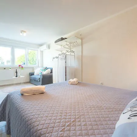 Brand New With Terrace & Parking *