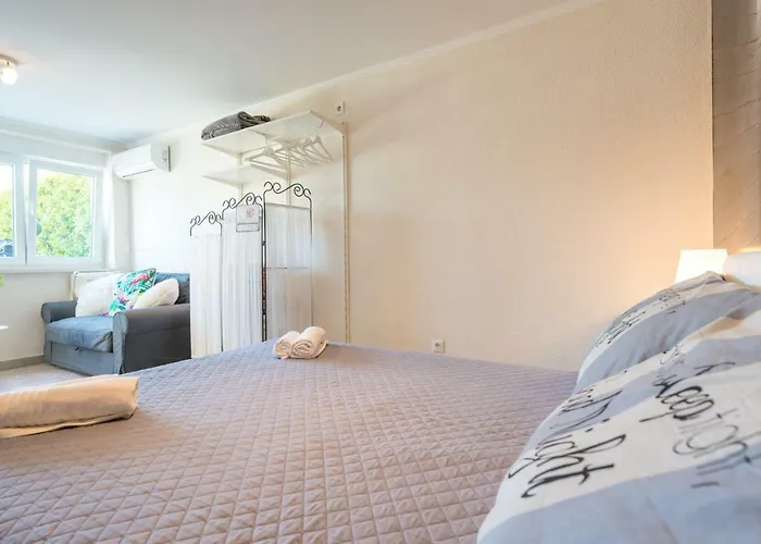 Brand New With Terrace & Parking