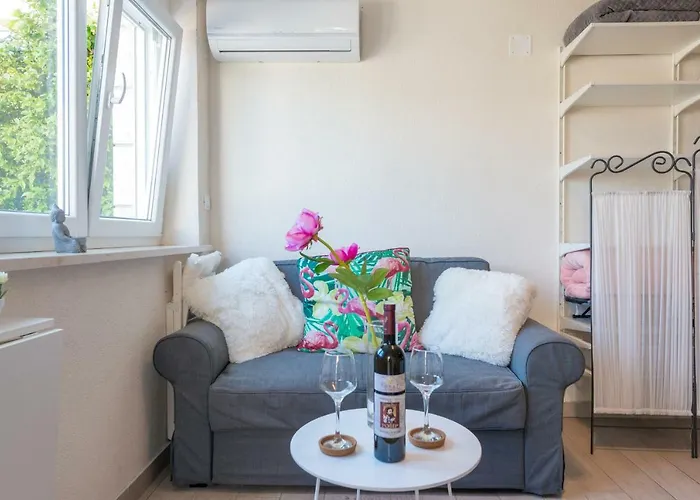 Brand New With Terrace & Parking *