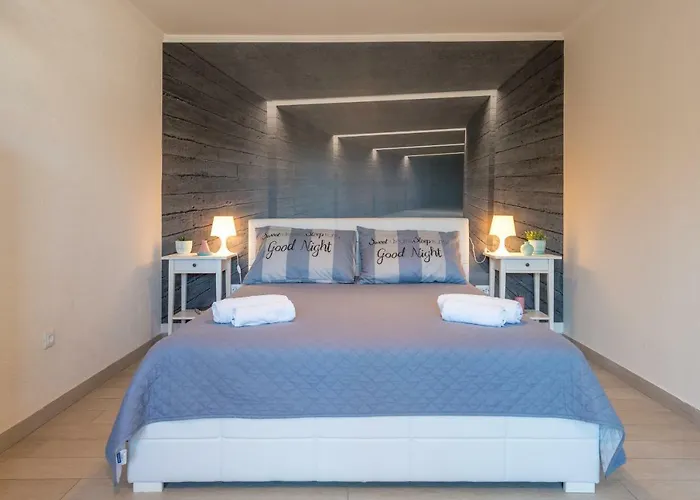 Brand New With Terrace & Parking Apartmán *